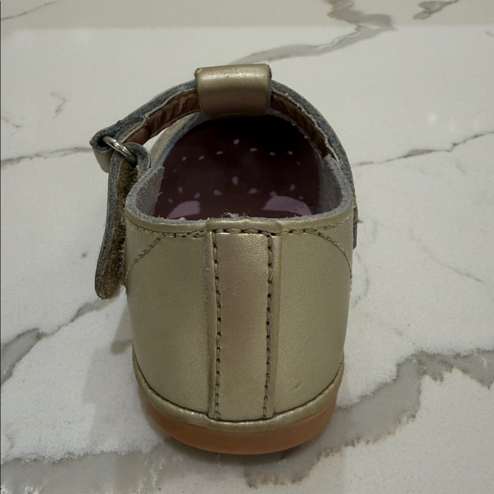 Angel Metallic Gold T-Strap Mary Jane Toddler Shoes Size 4 - Picture 8 of 11